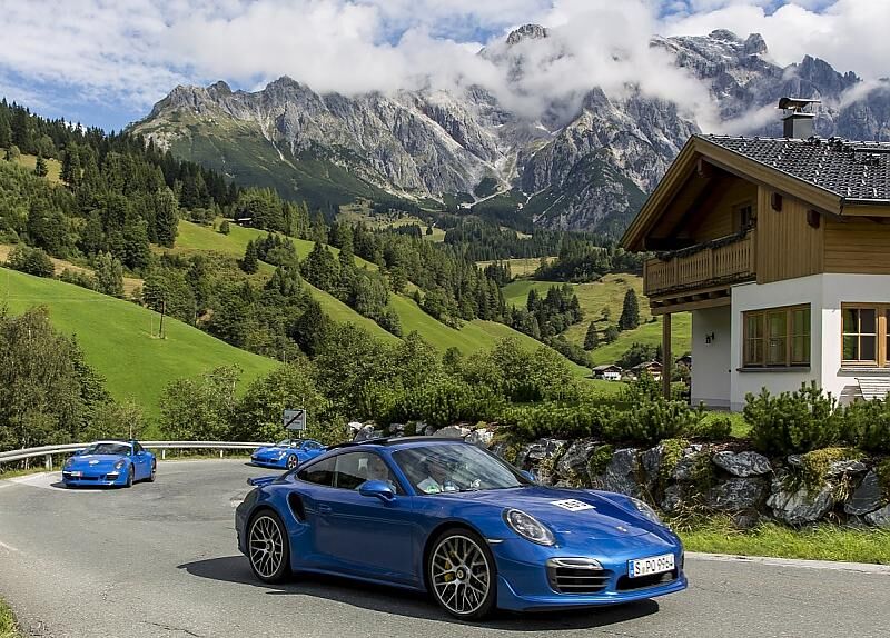 Porsche 911 GTS Club Coupé - unterwegs in Zell am See