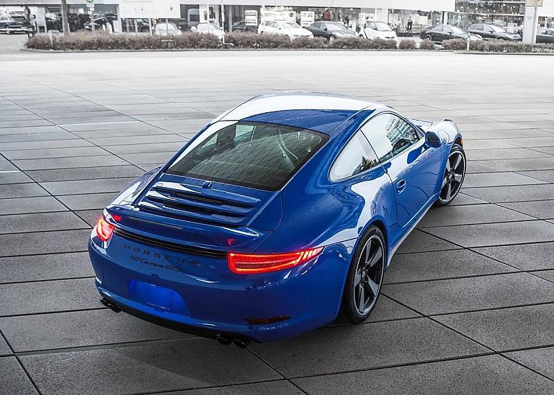 Porsche 911 GTS Club Coupé