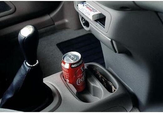 NISSAN-Almera-Tino--2000-2003-