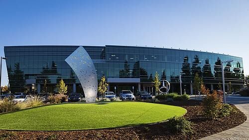 Autoentwicklung im Silicon Valley - Startbahn West