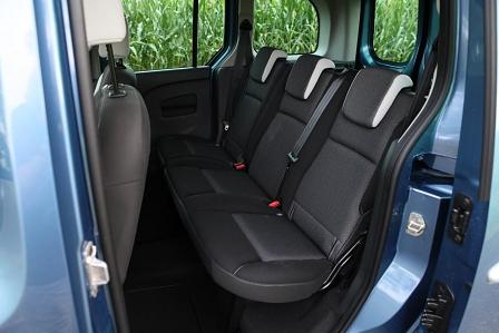 Auch in der zweiten Reihe bietet der Renault Kangoo viel Platz
