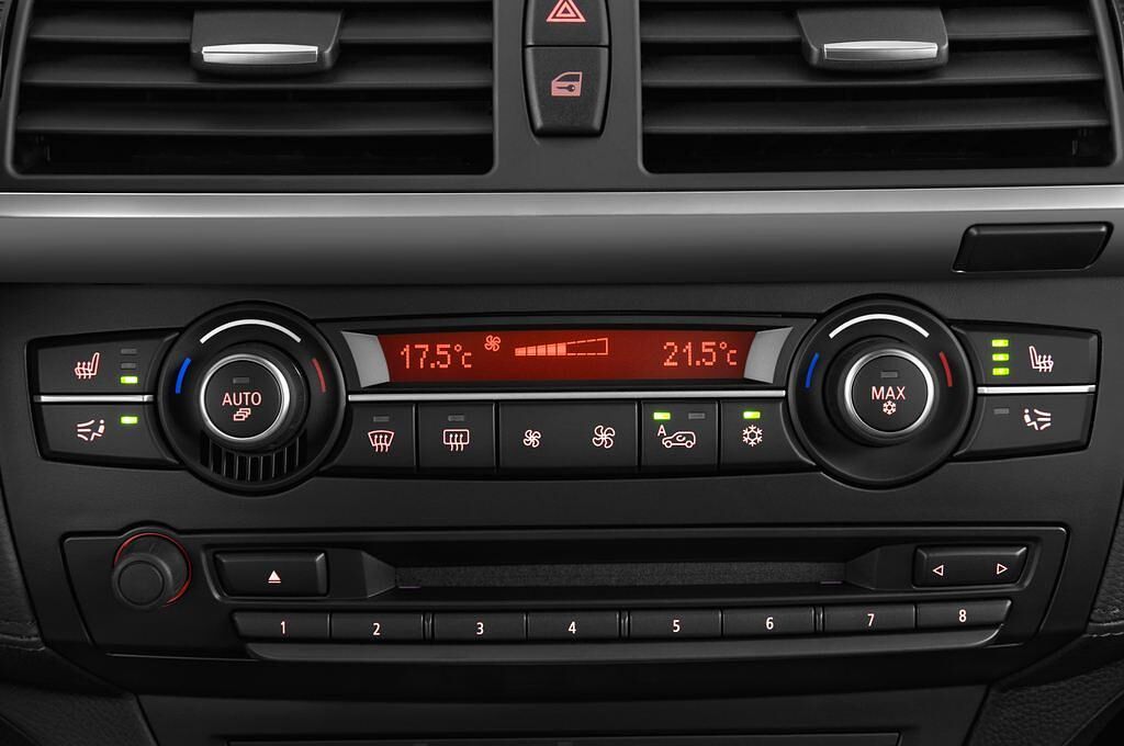 BMW X6 M (Baujahr 2012) - 5 Türen Temperatur und Klimaanlage