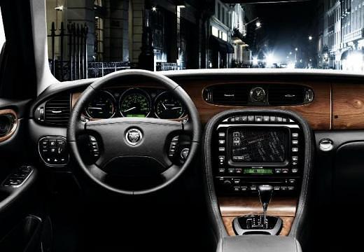 JAGUAR-XJ6-3-0--2007-2009-