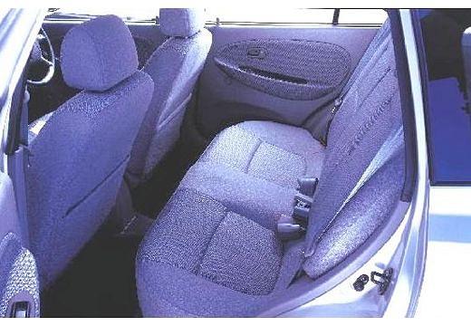 KIA-Rio-1-3--2000-2002-