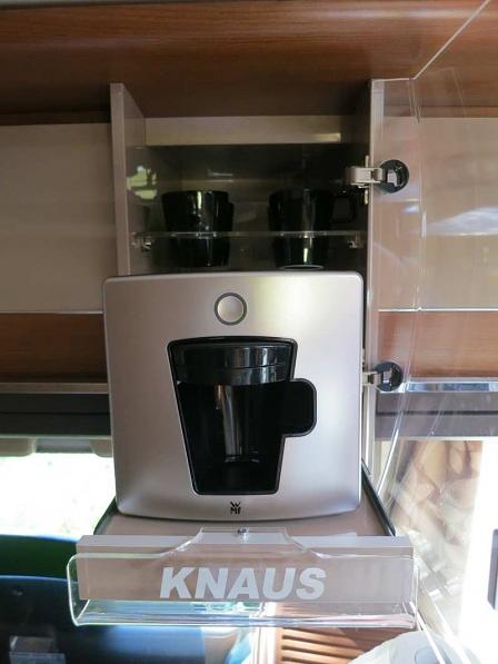 Die Red Dot-Design-Award-Kaffeemaschine.