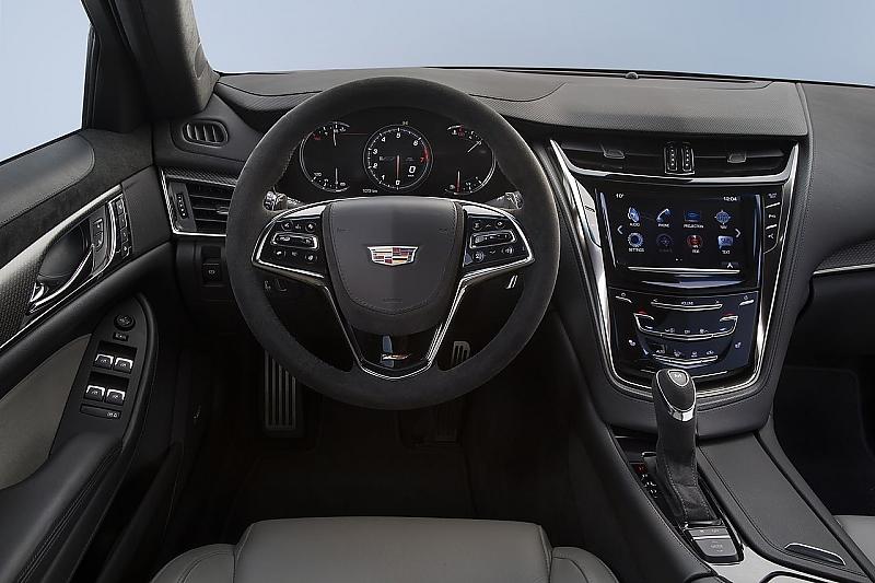 Cockpit mit Touchscreen