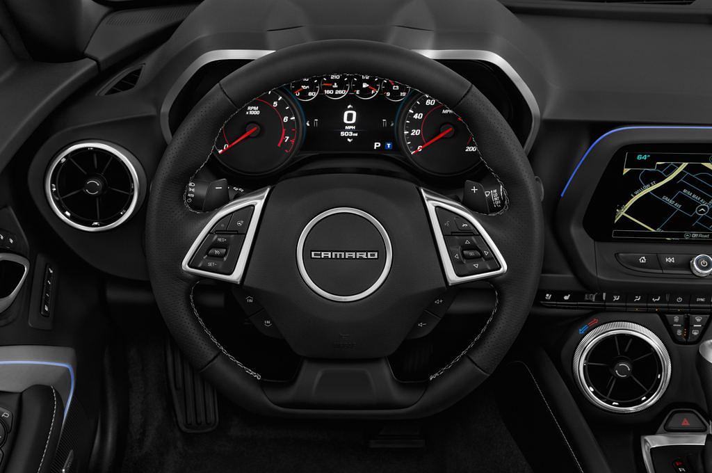 Chevrolet Camaro (Baujahr 2017) - 2 Türen Lenkrad