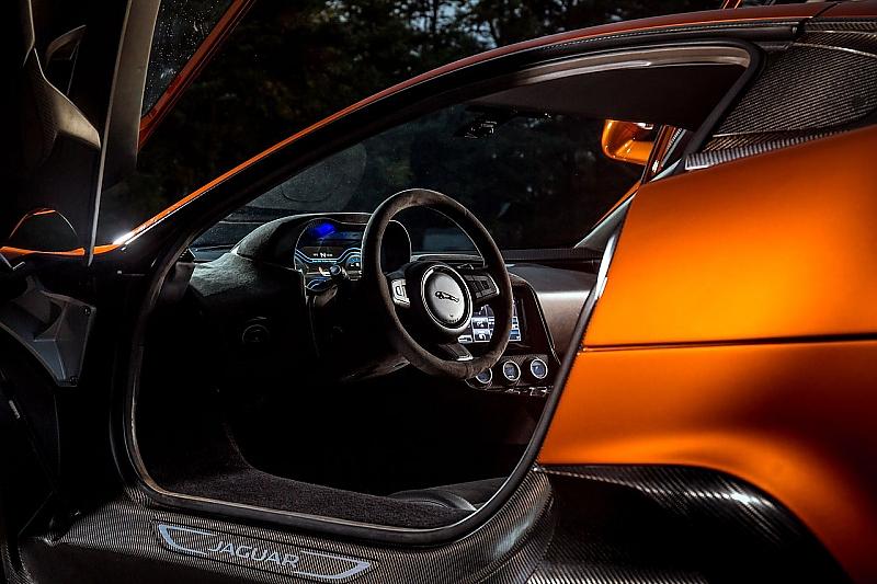 Das Interieur des James-Bond-Jaguar-C-X75