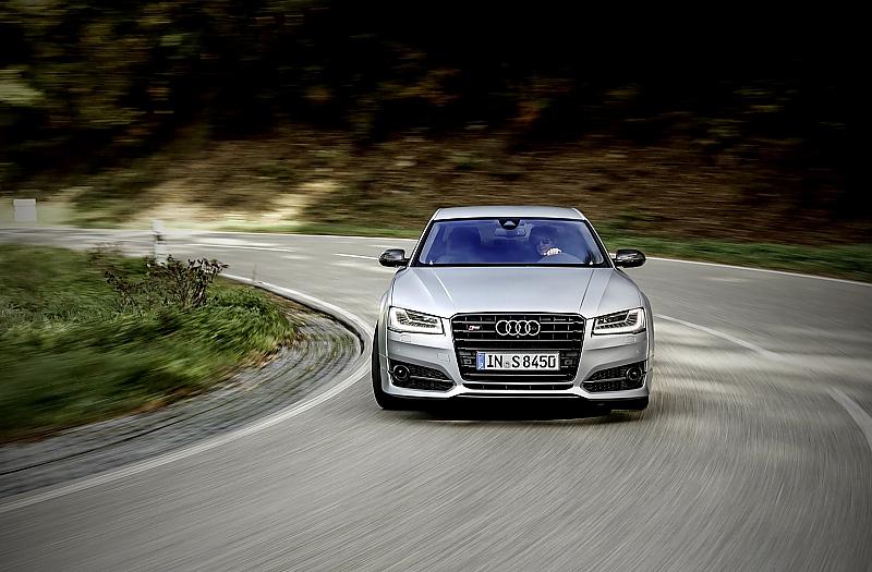 Audi S8 Plus