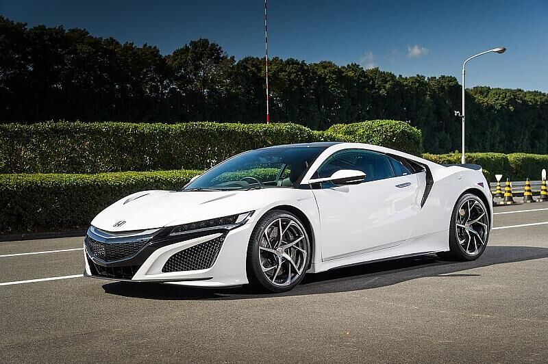 Der Honda NSX wiegt 1.725 Kilogramm