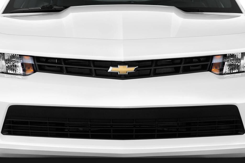 Chevrolet Camaro (Baujahr 2012) - 2 Türen Kühlergrill und Scheinwerfer