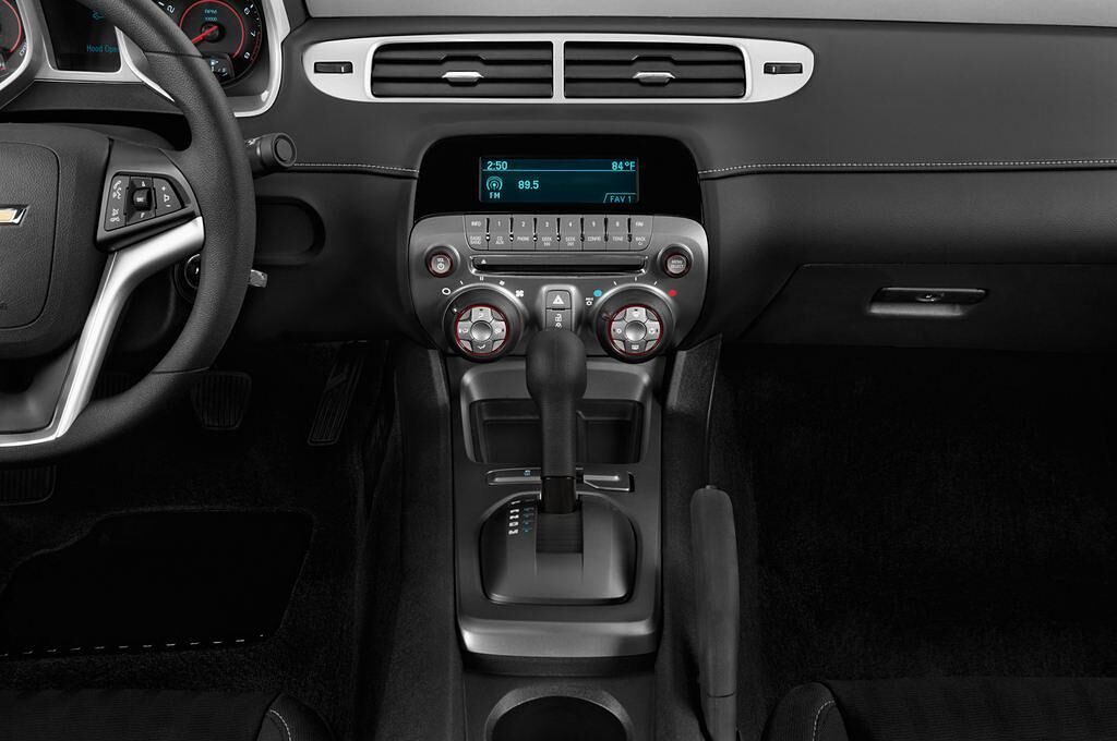 Chevrolet Camaro (Baujahr 2012) - 2 Türen Mittelkonsole