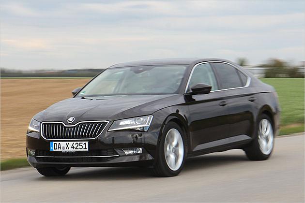 Groß in Form: Der neue Skoda Superb punktet beim Design