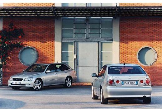 LEXUS-IS-200--1999-2001-