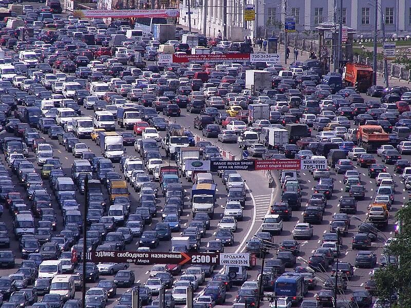 Dauerstau auf Moskaus Straßen