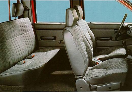 NISSAN-Pick-Up-4-WD--1992-1996-