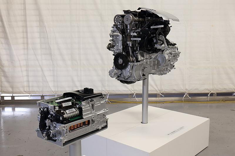 Toyota Prius 2016 - zwei Motoren - wenig Leistung