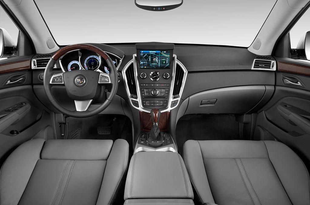 Cadillac SRX (Baujahr 2009) Elegance 5 Türen Cockpit und Innenraum