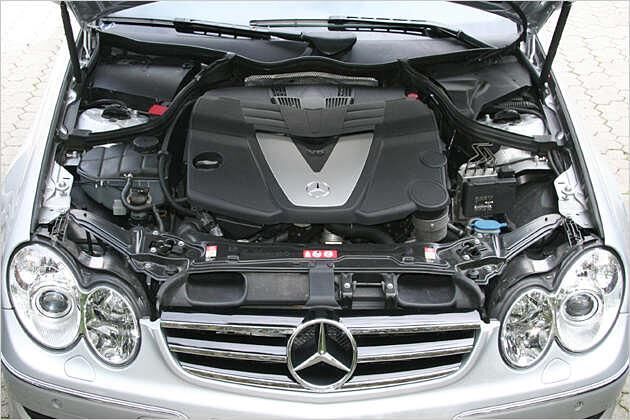 Der Sechszylinder-Motor im CLK 320 CDI leistet 224 PS