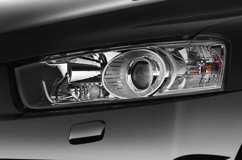 Chevrolet Captiva (Baujahr 2014) LT 5 Türen Scheinwerfer