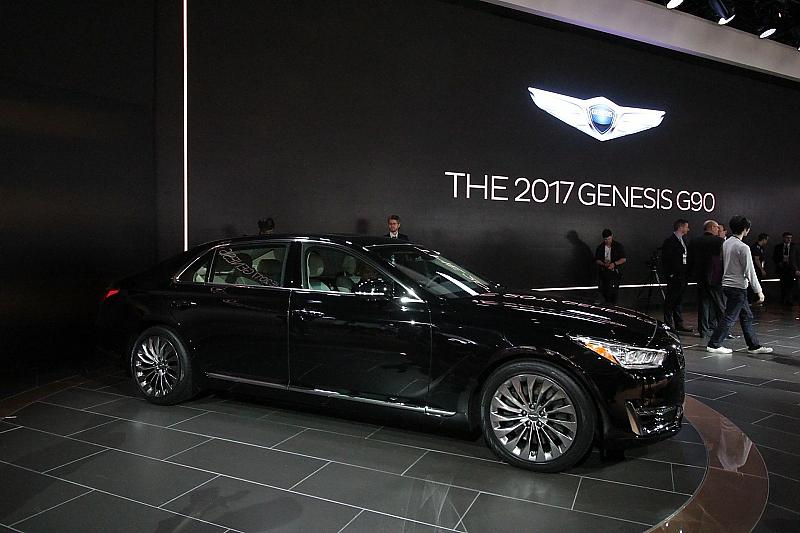 Der Genesis G90 ist 5,20 Meter lang