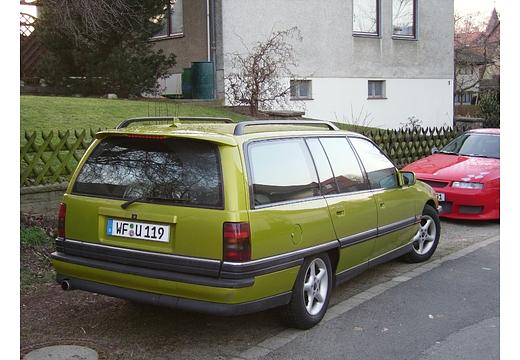 Opel Omega Kombi (1990–1993) 3000 24V (204 PS)