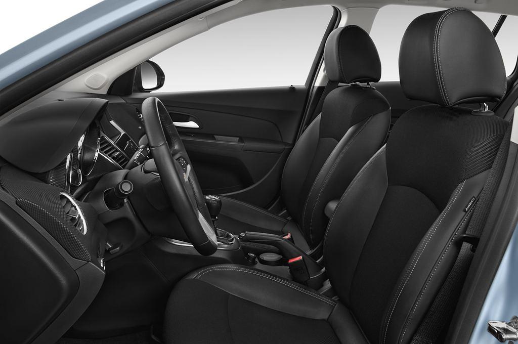 Chevrolet Cruze (Baujahr 2013) LTZ 5 Türen Vordersitze