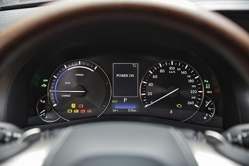Lexus GS 450h Luxury Line