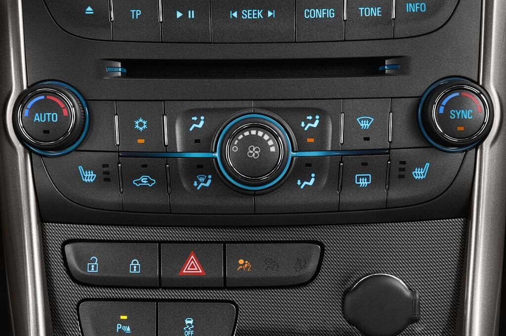 Chevrolet Malibu (Baujahr 2013) LTZ 4 Türen Temperatur und Klimaanlage