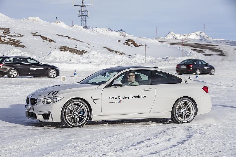 Mit 431 PS im Drift