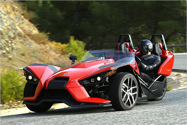 Mehr Auto? Mehr Motorrad? Mal sehen! Hier ist der erste Test des dreirädrigen Polaris Slingshot