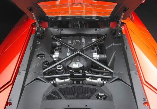 LAMBORGHINI-Aventador-LP-700-4--2011-2011-