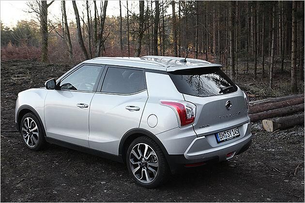 Auf 4,20 Meter Länge ist der Tivoli noch immer eigenwillig gestylt. So hanebüchen wie viele ältere SsangYong-Modelle sieht er aber nicht aus