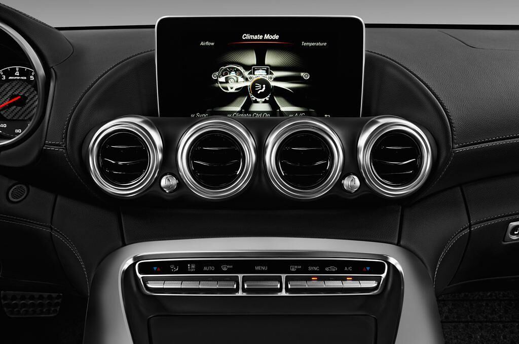 Mercedes AMG GT (Baujahr 2017) - 2 Türen Temperatur und Klimaanlage