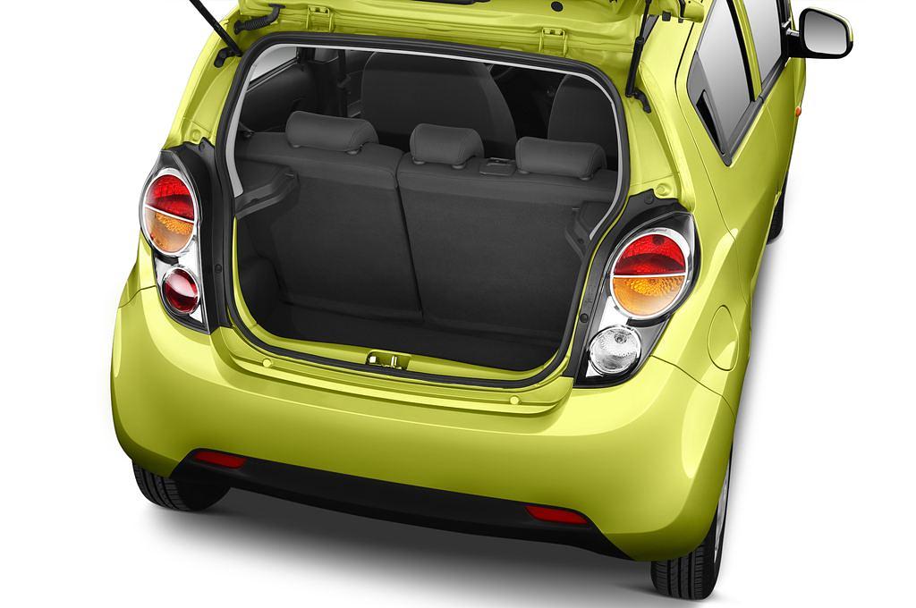 Chevrolet Spark (Baujahr 2011) LS 5 Türen Kofferraum