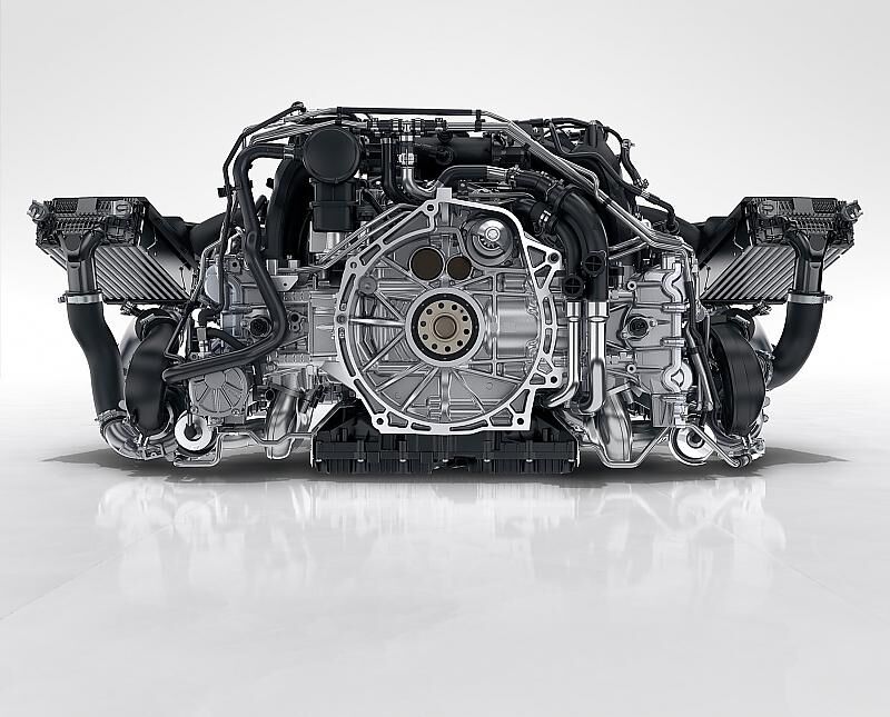 Porsche Carrera 4S - der Sechszylinder-Turbo leistet 500 Nm