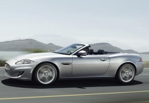 JAGUAR-XK-5-0-Cabriolet--2011-