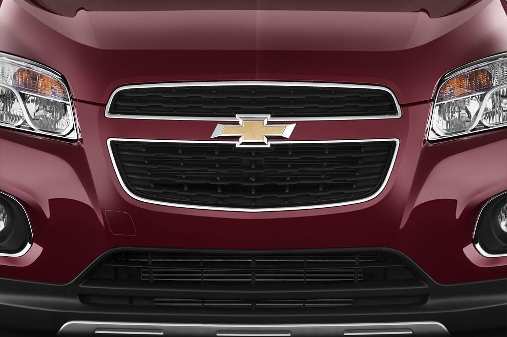 Chevrolet Trax (Baujahr 2013) LT+ 5 Türen Kühlergrill und Scheinwerfer