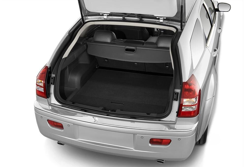Chrysler 300 (Baujahr 2010) - 5 Türen Kofferraum