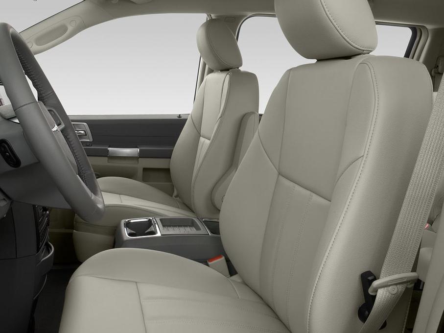 Chrysler Grand Voyager (Baujahr 2010) Touring 5 Türen Vordersitze
