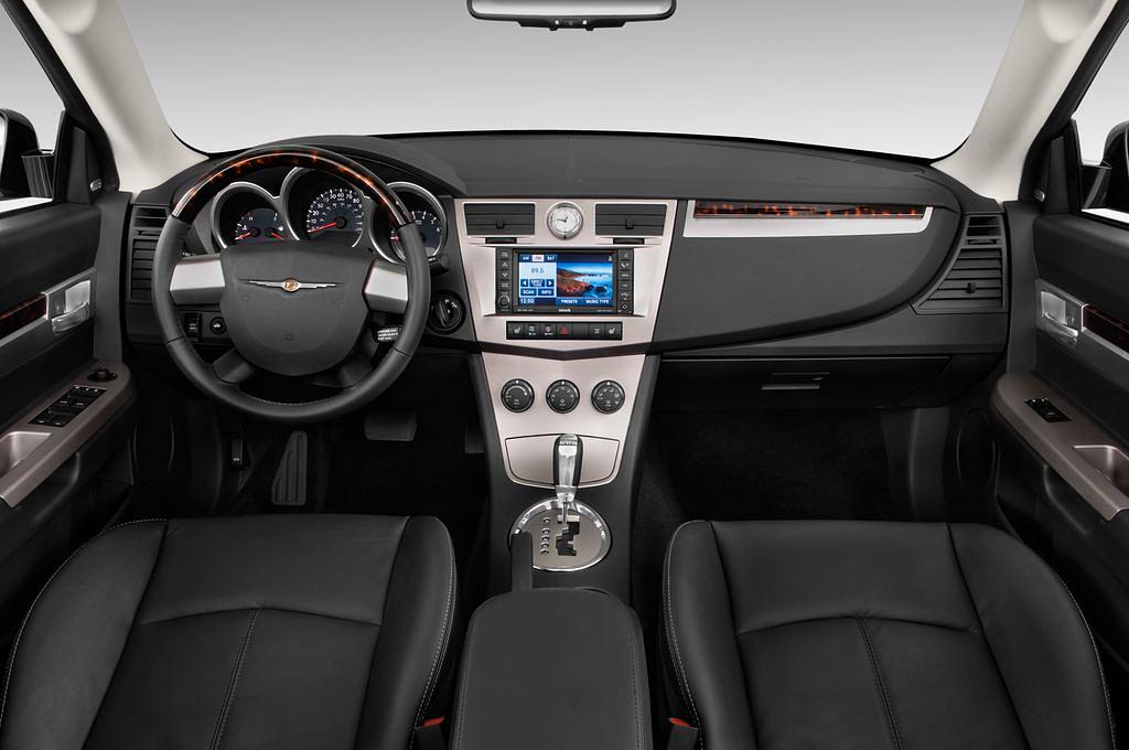 Chrysler Sebring (Baujahr 2010) Limited 2 Türen Cockpit und Innenraum