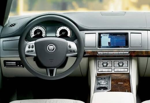 JAGUAR-XFR-5-0-V8--2009-