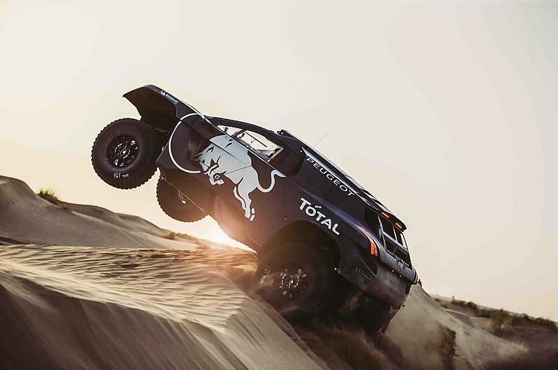Bei der Dakar 2016 geht es wieder heiß her.