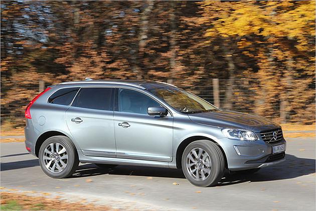 Seit einem Facelift 2013 trägt der XC60 eine rundliche Frontpartie