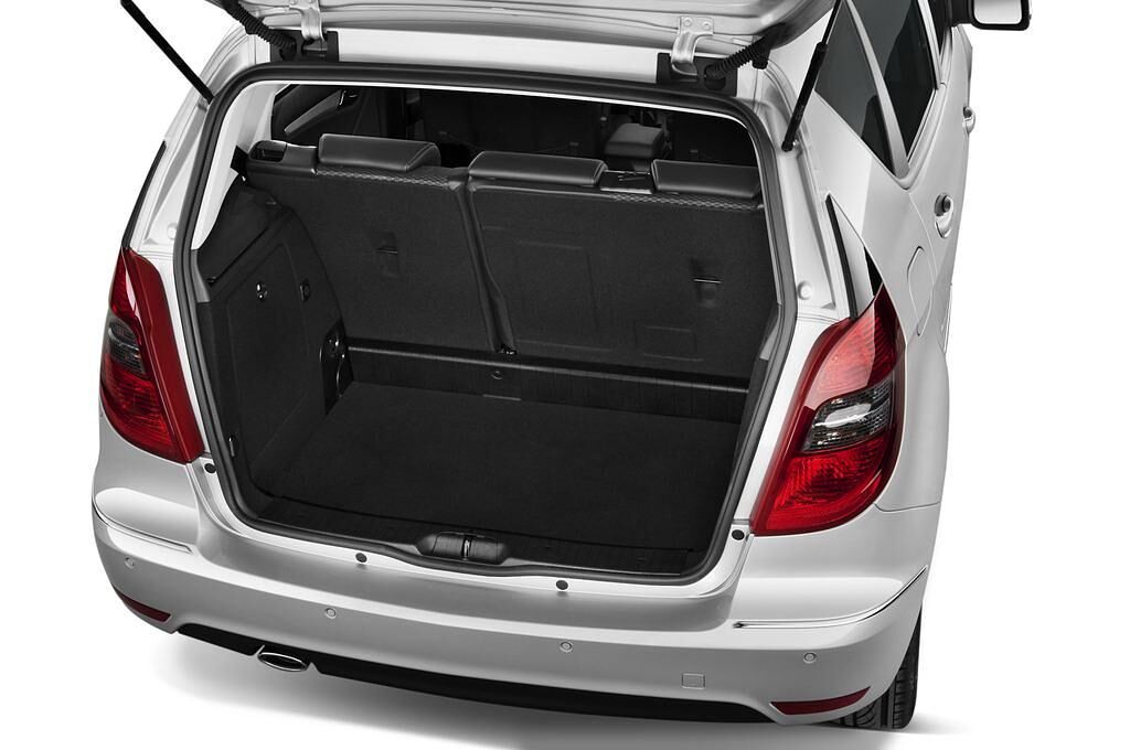Mercedes A-Class (Baujahr 2011) Avantgarde 5 Türen Kofferraum