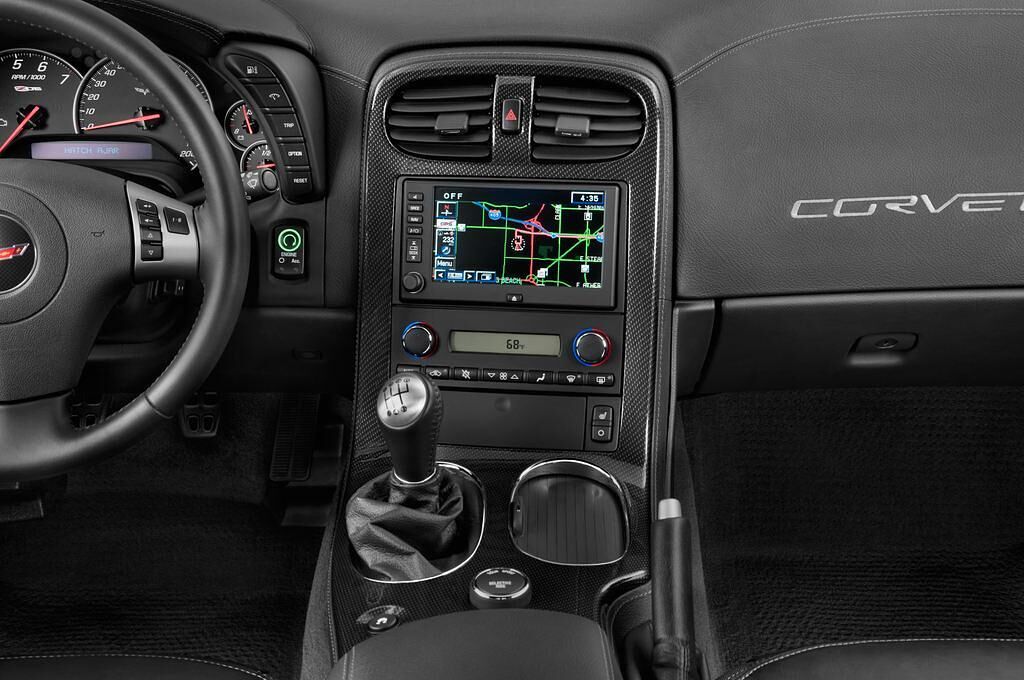 Chevrolet Corvette (Baujahr 2011) ZO6 2 Türen Mittelkonsole
