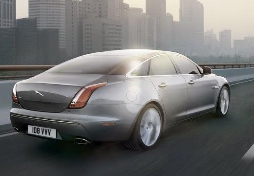 JAGUAR-XJ-3-0-V6-Diesel--2009-