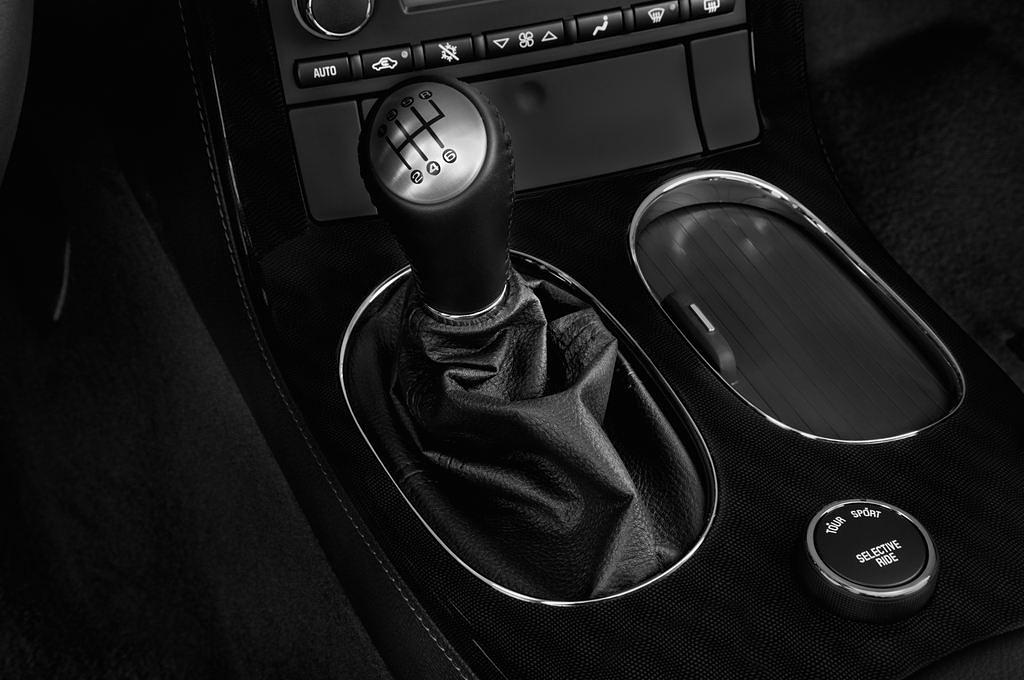 Chevrolet Corvette (Baujahr 2012) Grand Sport 2 Türen Schalthebel