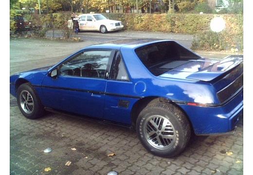 Pontiac Fiero Coupé (1983–1988)