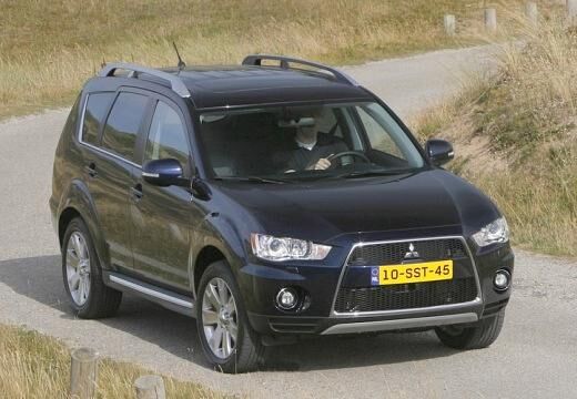 MITSUBISHI-Outlander-2-0-2WD--2010-